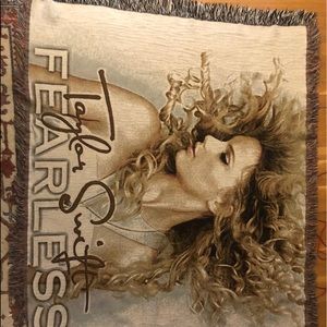 Taylor Swift blanket